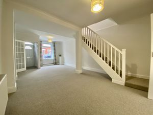 Lounge/Diner- click for photo gallery